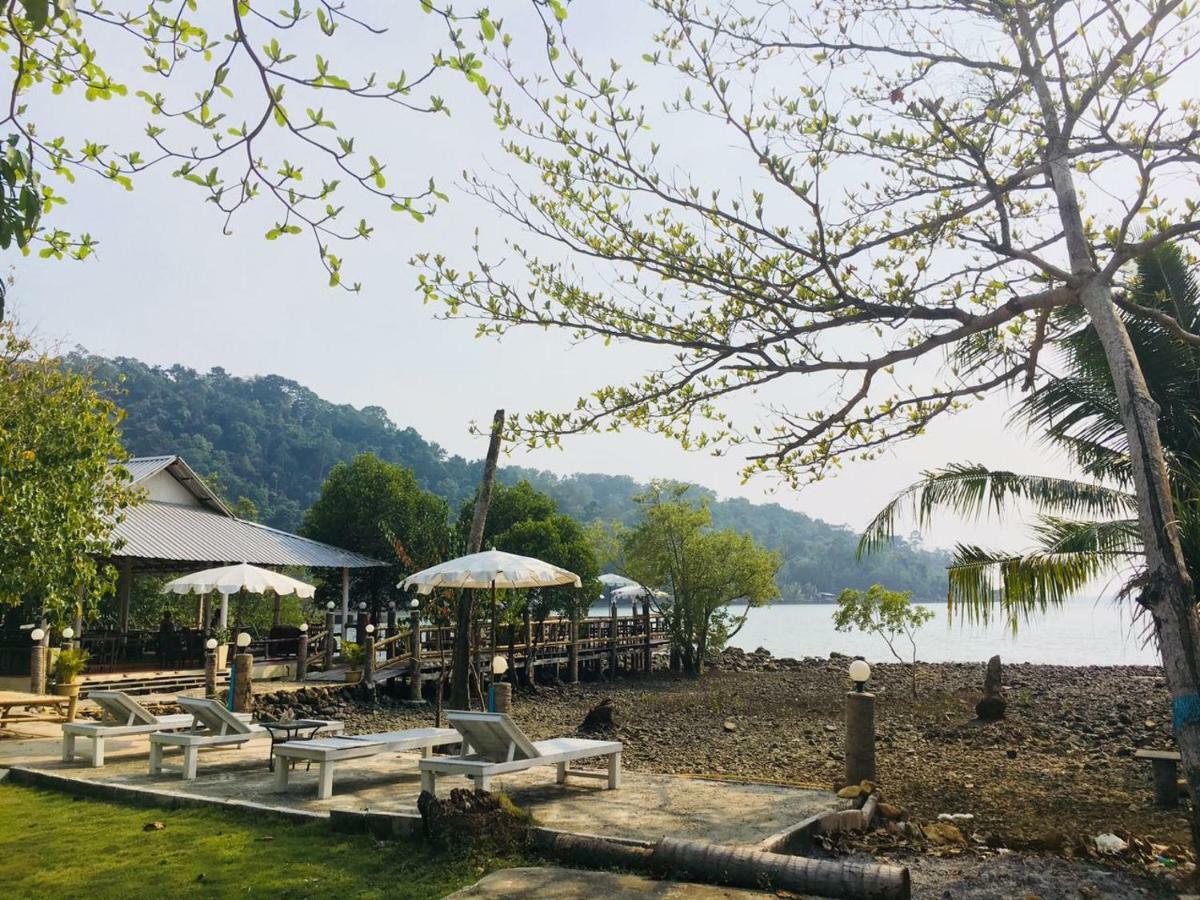 ฺbay Yard Hut Hotel Koh Chang Exterior photo